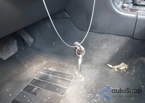 2000 Volvo V70 Xc/Se из США, поврежденный, VIN YV1LZ56D9Y2721437